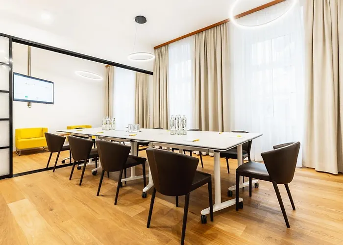 Aparthotel Hilight 4*
