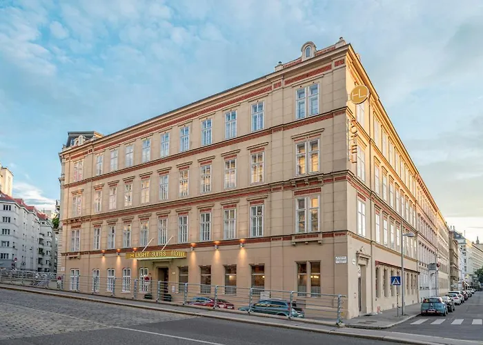Hilight Aparthotel 4*