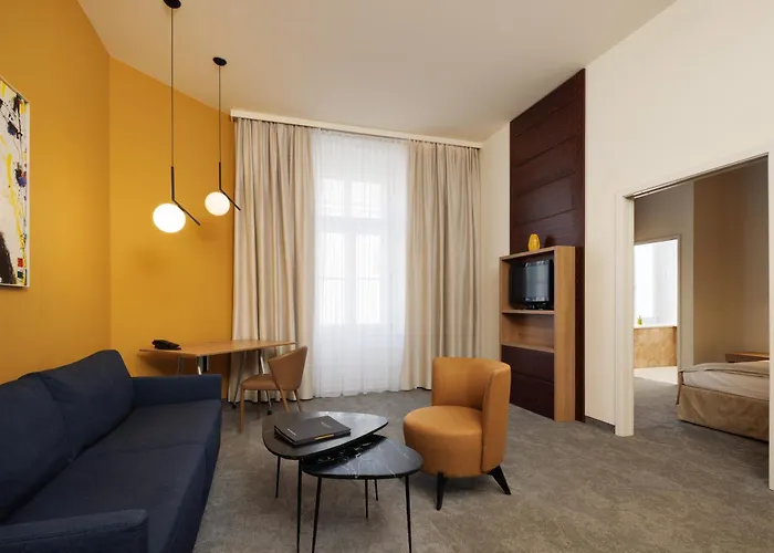 Aparthotel Hilight 4*